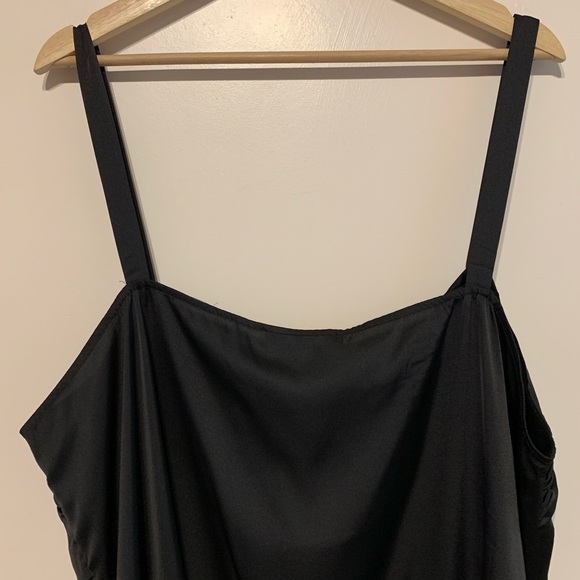 NWT eloquii Twist Detail Satin Cami Size 24 - Picture 6 of 9
